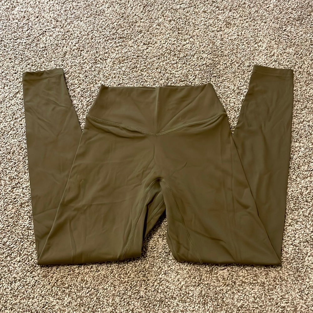 NWOT 7/8 Olive Green Balance Athletica Leggings (Now Vitality)